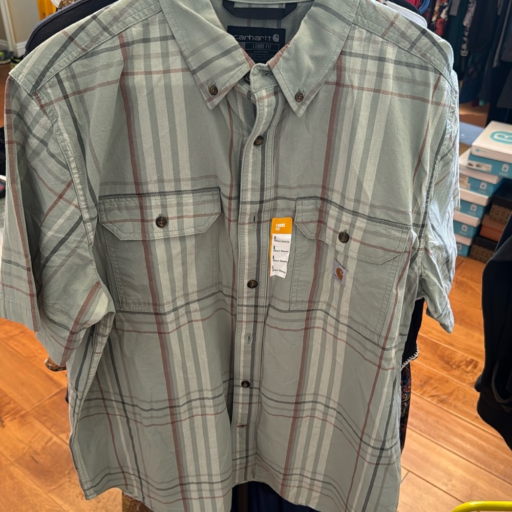 Carhartt button up size L